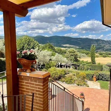 La Posta Di Bacco Bed & Breakfast Gualdo Cattaneo Bagian luar foto